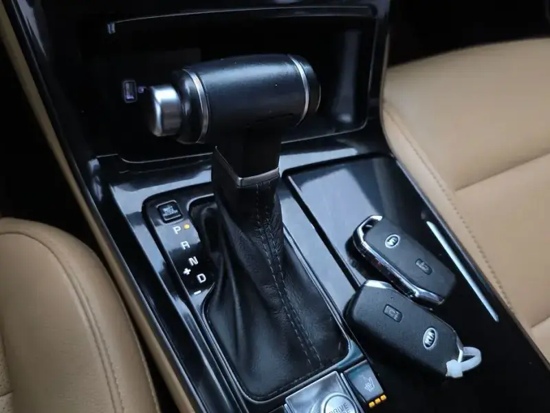 2020 Kia K7 с пробегом 90 800 км