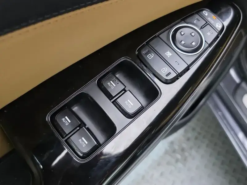 2020 Kia K7 с пробегом 90 800 км