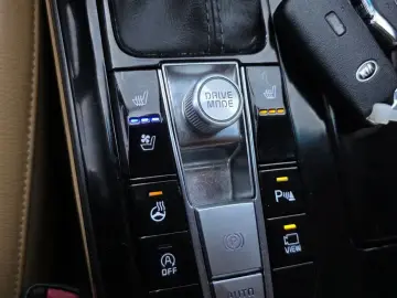 2020 Kia K7 с пробегом 90 800 км
