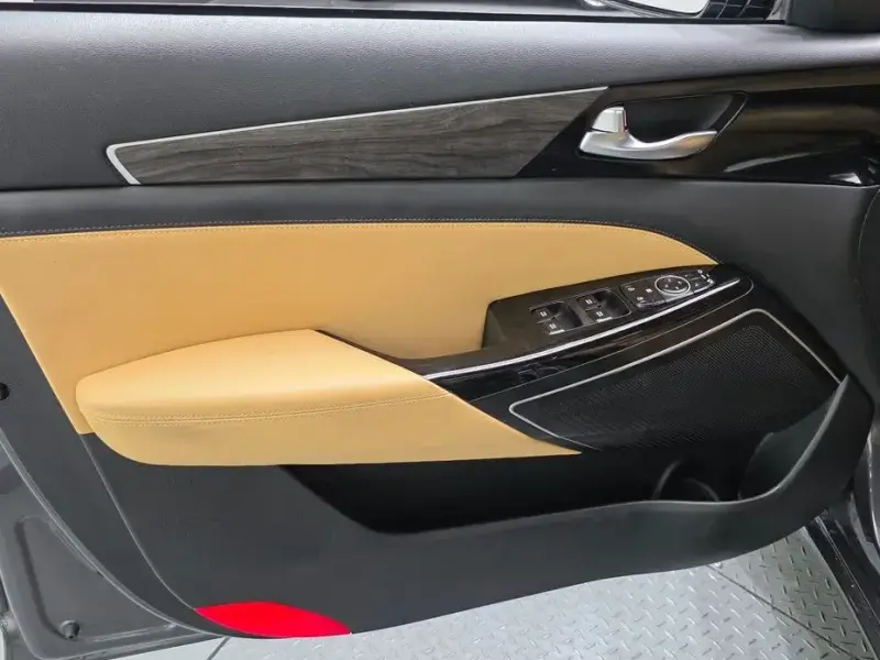 2020 Kia K7 с пробегом 90 800 км