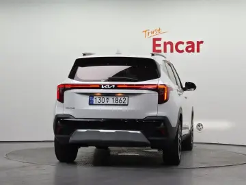 2023 Kia Seltos с пробегом 36 913 км