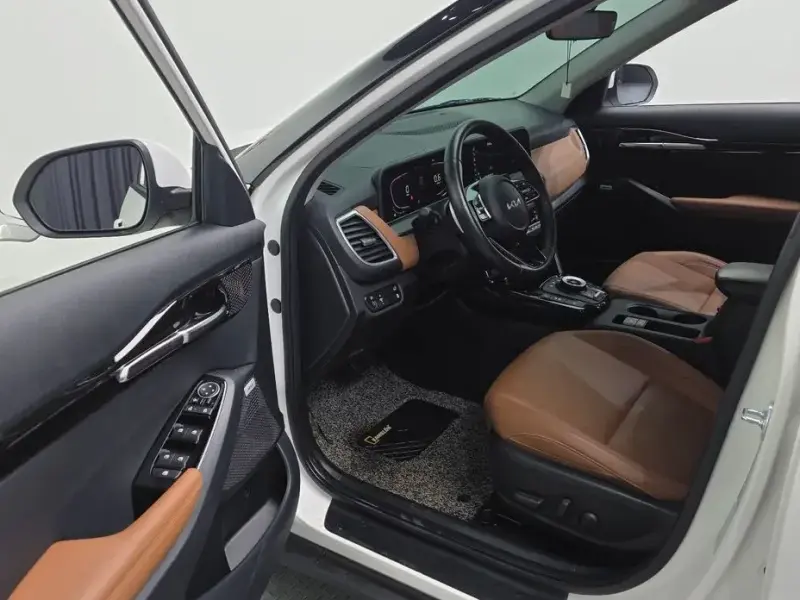 2023 Kia Seltos с пробегом 36 913 км