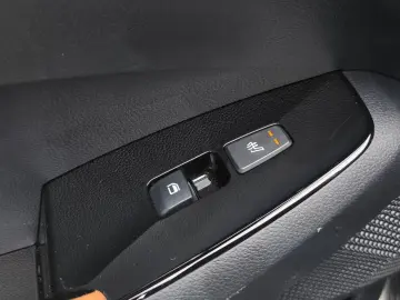 2023 Kia Seltos с пробегом 36 913 км