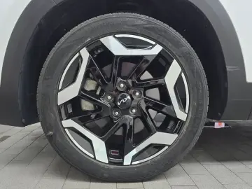 2023 Kia Seltos с пробегом 35 709 км