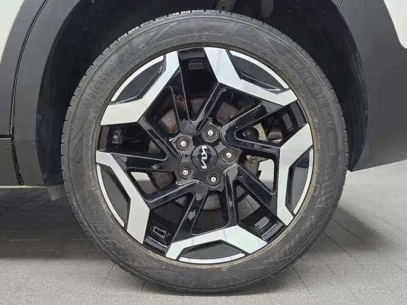 2023 Kia Seltos с пробегом 35 709 км