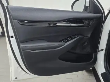 2023 Kia Seltos с пробегом 35 709 км