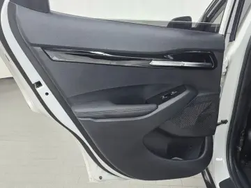 2023 Kia Seltos с пробегом 35 709 км