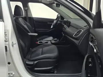 2023 Kia Seltos с пробегом 35 709 км