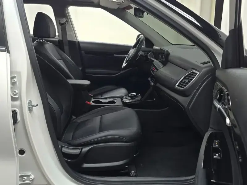 2023 Kia Seltos с пробегом 35 709 км