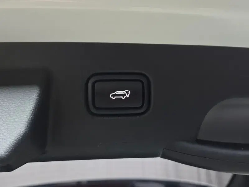 2023 Kia Seltos с пробегом 35 709 км