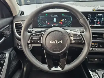 2024 Kia Seltos с пробегом 11 834 км