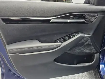 2024 Kia Seltos с пробегом 11 834 км