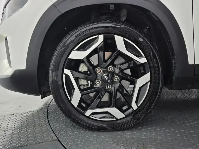2025 Kia Seltos с пробегом 9 537 км