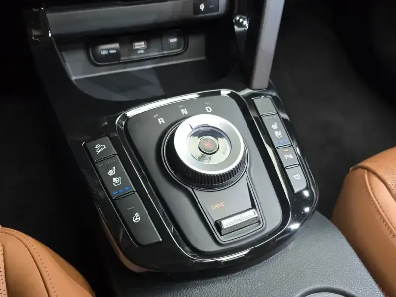 2025 Kia Seltos с пробегом 9 537 км