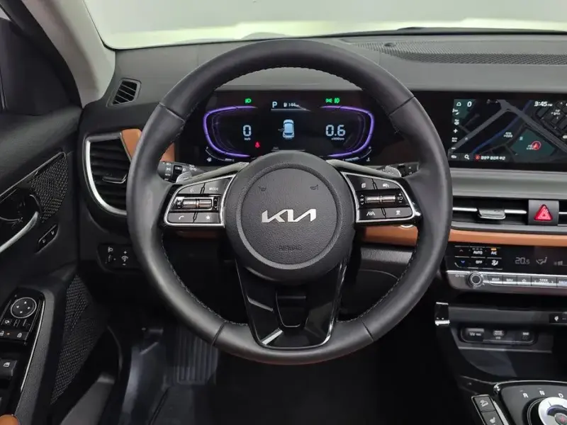 2025 Kia Seltos с пробегом 9 537 км