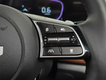 2025 Kia Seltos с пробегом 9 537 км