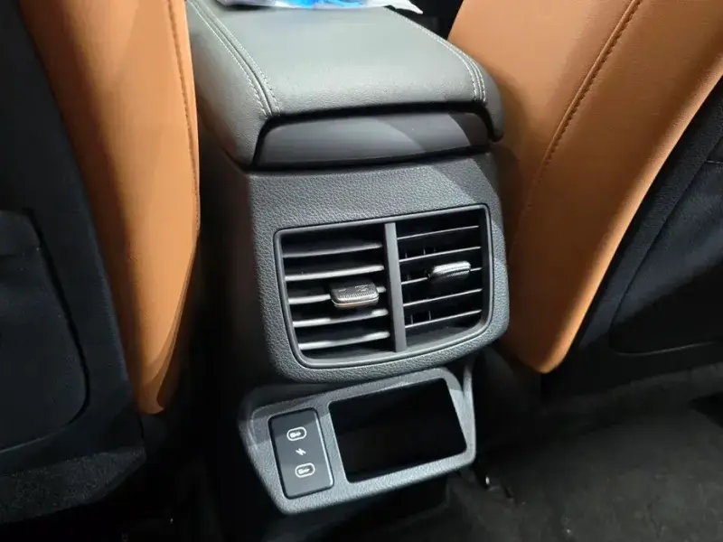 2025 Kia Seltos с пробегом 9 537 км