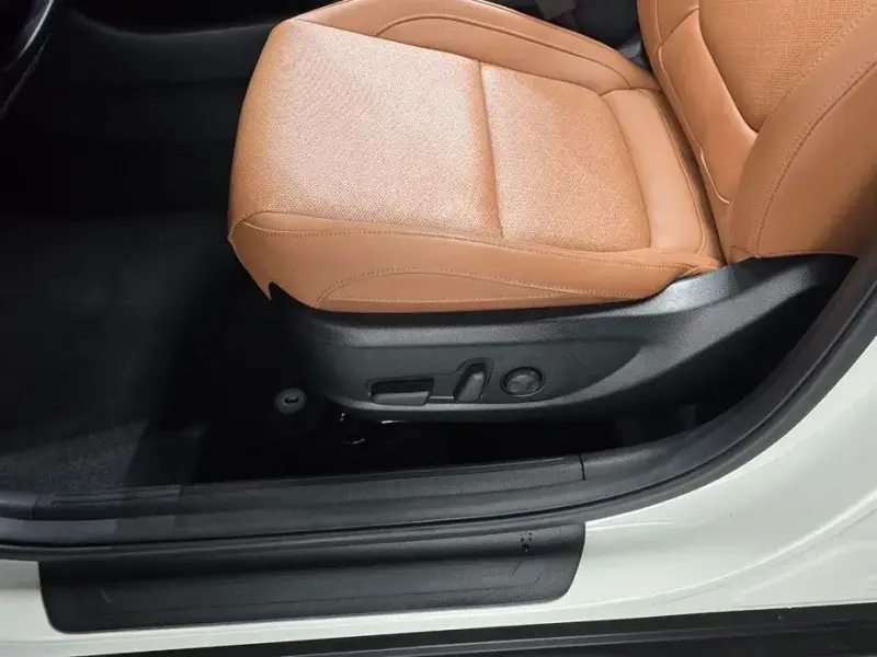 2025 Kia Seltos с пробегом 9 537 км