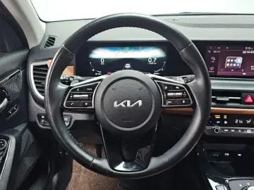 2024 Kia Seltos с пробегом 40 489 км