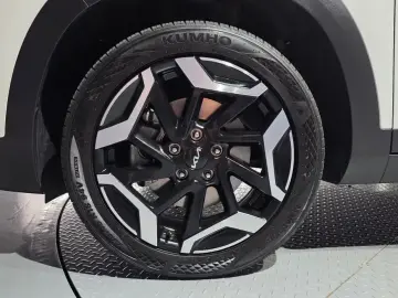 2025 Kia Seltos с пробегом 14 781 км