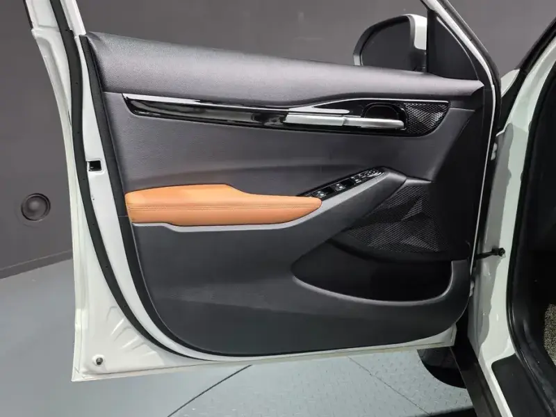 2025 Kia Seltos с пробегом 14 781 км