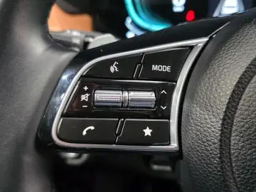 2025 Kia Seltos с пробегом 14 781 км