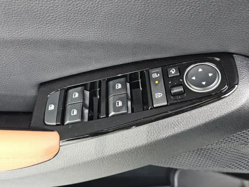 2023 Kia Seltos с пробегом 19 464 км