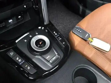 2024 Kia Seltos с пробегом 23 535 км