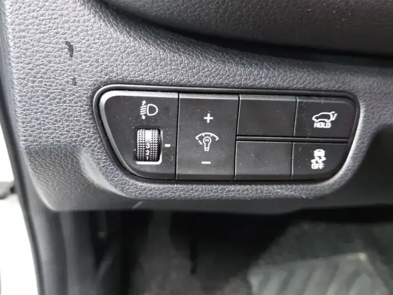 2024 Kia Seltos с пробегом 23 535 км