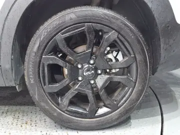 2024 Kia Seltos с пробегом 23 535 км