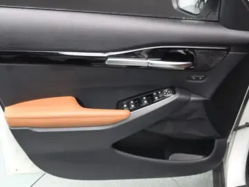 2024 Kia Seltos с пробегом 23 535 км