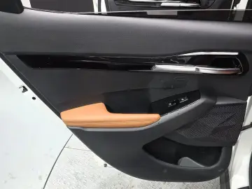 2024 Kia Seltos с пробегом 23 535 км