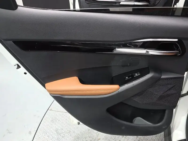 2024 Kia Seltos с пробегом 23 535 км