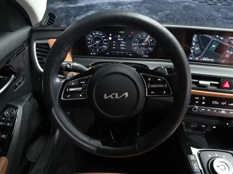 2024 Kia Seltos с пробегом 21 240 км