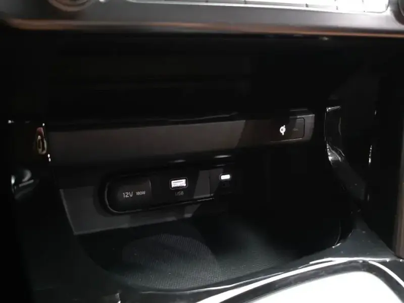 2024 Kia Seltos с пробегом 21 240 км