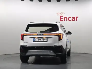 2023 Kia Seltos с пробегом 18 316 км