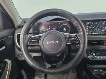 2023 Kia Seltos с пробегом 18 316 км