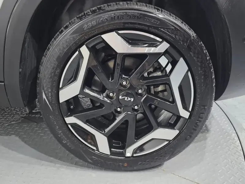 2023 Kia Seltos с пробегом 18 316 км