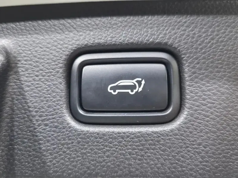 2023 Kia Seltos с пробегом 18 316 км