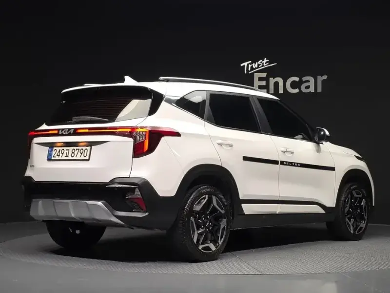 2024 Kia Seltos с пробегом 20 354 км