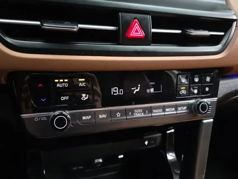 2024 Kia Seltos с пробегом 20 354 км