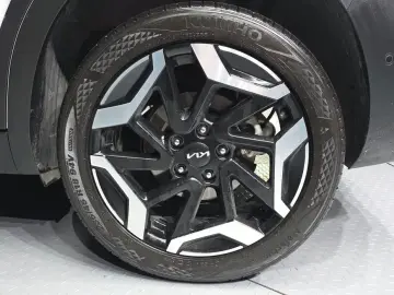 2024 Kia Seltos с пробегом 20 354 км