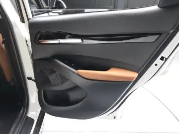 2024 Kia Seltos с пробегом 20 354 км