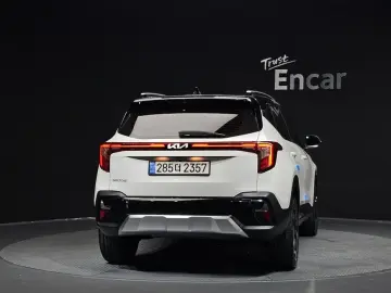 2023 Kia Seltos с пробегом 17 794 км