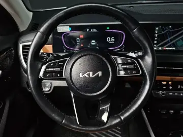 2023 Kia Seltos с пробегом 17 794 км