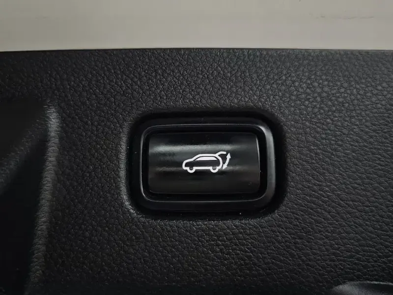 2023 Kia Seltos с пробегом 17 794 км