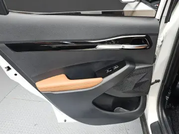 2023 Kia Seltos с пробегом 17 794 км