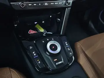 2024 Kia Seltos с пробегом 9 906 км