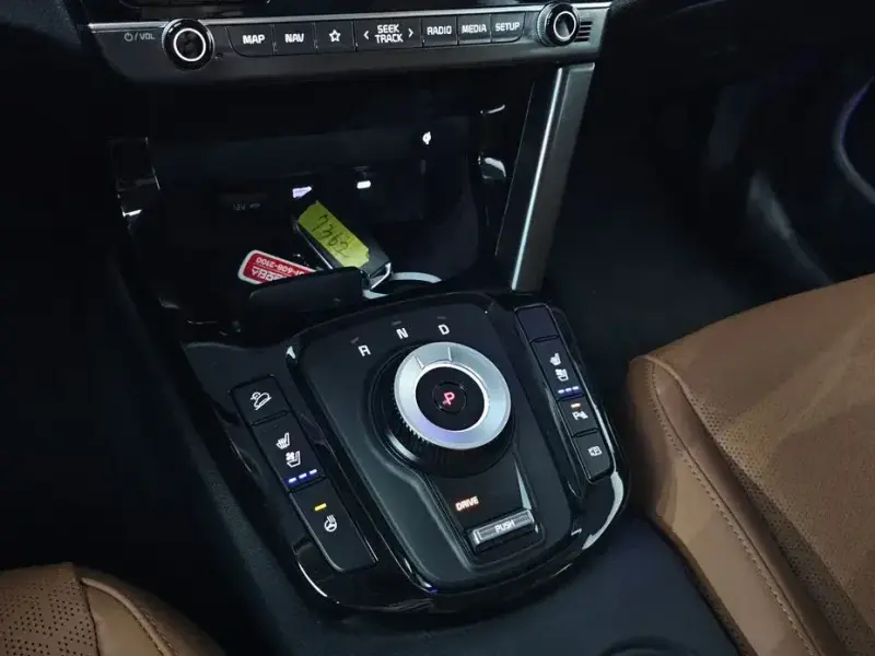 2024 Kia Seltos с пробегом 9 906 км