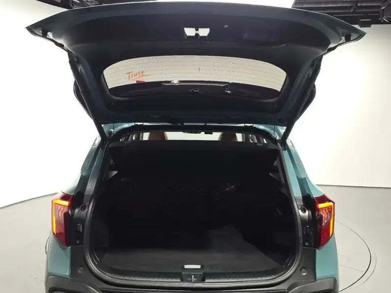 2023 Kia Seltos с пробегом 10 431 км